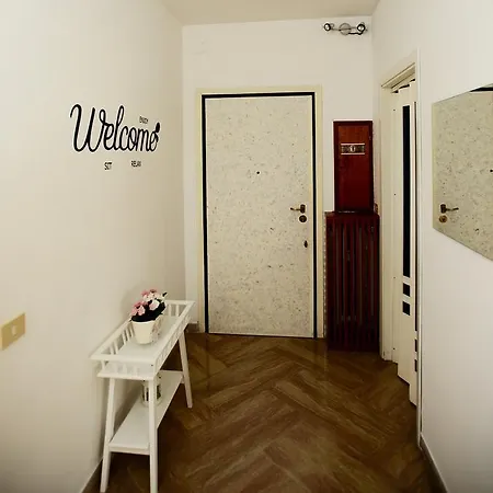 Welcome Vatican House *